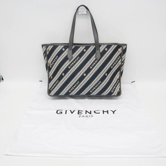 GIVENCHY White Leather Tote Bag - Picture 2 of 12